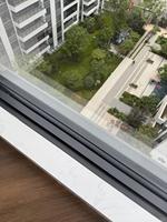 Ventanas Abatibles de Aleación de Aluminio Serie 50 para Invierno/Verano, Sin Rotura Térmica, con Sistemas de Mosquiteras Integradas, Insonorizadas, Estilo Posmoderno