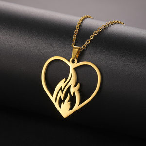 Myshape Collier Coeur sacré flamboyant Charme élément feu <span class=keywords><strong>Symbole</strong></span> d'illumination Spiritualité Bijoux en acier inoxydable - Product Image 1