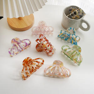 مشابك خلات مجوفة عصرية مع أنماط هندسية وذيل حصان فريد مخصص بالجملة - Product Image 6