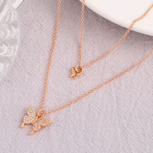 Collar con colgante de mariposa chapado en oro rosa para mujer, collar de barbilla de <span class=keywords><strong>doble</strong></span> capa - Product Image 3
