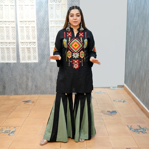 Ensemble indien pakistanais brodé noir pour femmes, tenue en deux pièces Salwar Kameez, vêtements de fête - Product Image 1