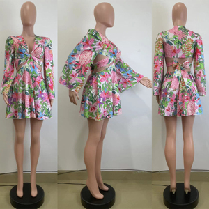 Vestido Mini GX6035 Moda 2024 de Manga Larga con Estampado Único, Manga Larga Acampanada, <span class=keywords><strong>Elegante</strong></span> para Fiesta, con Espalda Descubierta - Product Image 4