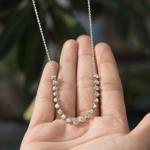 Collar de Clavícula Largo con Moissanita en Engaste Recto Elegante y Lujoso, Estilo Burbuja, Gargantilla para Mujer - Product Image 5