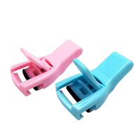 Recourbe-cils manuel portable, design tournesol grand angle, fixation rapide, en rose et bleu élégants