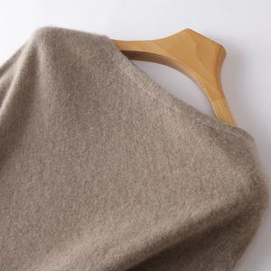 Pull en cachemire pour femme, style coréen, couleur unie, manches chauve-souris, col bateau, coupe ample, manches longues, élégant et polyvalent pour l'hiver - Product Image 4