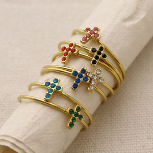 Großhandel 18 Karat vergoldeten Titan Stahl feinen <span class=keywords><strong>Ring</strong></span> Trendy Fashion Cross Crystal verstellbar für Männer und Frauen - Product Image 1
