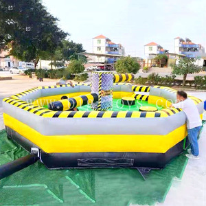 Jeu de sport gonflable en plein air wipeout obstacle sautant balayage jambe machine jeu fusion gonflable à vendre parc d'attractions - Product Image 1