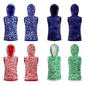 Veste coupe-vent sportive pour homme personnalisée avec logo sur le devant, écologique et réversible, avec capuche rembourrée - Product Image 1