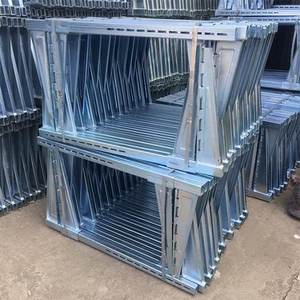 Pince à poutre galvanisée électrique industrielle. Serre-joint métrique automatique robuste pour une construction sécurisée et résistante à la rouille. - Product Image 1