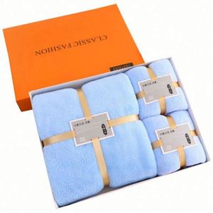 Ensemble de serviettes de bain en microfibre tricotée à séchage rapide en polaire corail, coffret cadeau super doux trois pièces, stock disponible, nouveauté 2025 - Product Image 1
