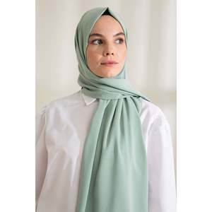 ผ้าพันคอไหมสีเขียวอมฟ้าแบบเรียบง่าย รุ่นเมดินา - Product Image 4