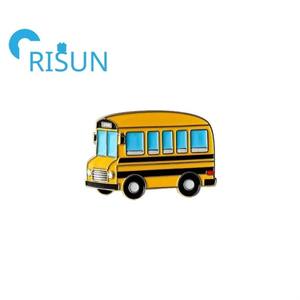 Pin de solapa, insignia, broche y pines de esmalte personalizados con diseños de Station Wagon, Minivan, Furgoneta de carga, Camión, Coche, Autobús y Vehículo - Product Image 4