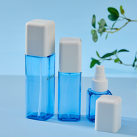 Bouteille pulvérisateur carrée transparente bleue en PET écologique de 50 ml, 80 ml, 100 ml, 120 ml, 150 ml, calibre 24, emballage cosmétique en plastique vide