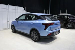 Pour Neta V Tide Long Range <span class=keywords><strong>SUV</strong></span> électrique 5 places <span class=keywords><strong>hybride</strong></span> EV voiture avec moteur à quatre roues en stock petite berline nouvelle énergie véhicule - Product Image 3