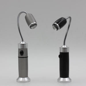 Lámpara de Barbacoa Multifuncional Portátil con Base Magnética, Linterna LED Telescópica - Product Image 2