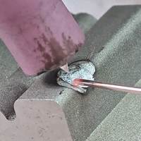 Machine de soudage à l'arc à l'argon intelligente professionnelle pour la réparation des défauts de surface des fils d'aluminium