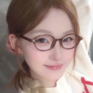 แว่นตากรอบกลมดาวดี้เลนส์ใสสีดำ ใบหน้ารูปไข่ ผู้หญิง แก้ไขสายตา 2024 - Product Image 3
