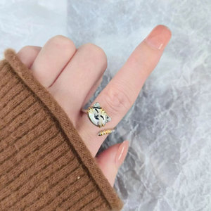 Anillo giratorio de gato adorable y moderno, anillo abierto antiestrés con diseño de gato, joyería de moda al por mayor - Product Image 2