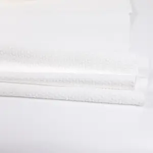 Hochwertige gesponnenen spitzen-stoffrollen nass-tuchpapiere gesponnener vliesstoff reinigungstuch