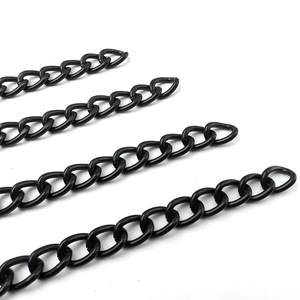 Cadena Electrophoretic Black de 1x4x6 a 2x8x11mm, Cadena Decorativa Industrial Removible para Letreros y Exhibidores Publicitarios - Product Image 2