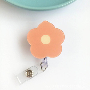 Atacado Barato: Porta-Crachá Retrátil de Acrílico Personalizado com Flor para Enfermeiras e Clipes de Crachá - Product Image 1