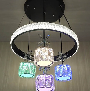 Nouveau Design 4 Tête <span class=keywords><strong>Cheval</strong></span> Lanterne Télécommande Couleur Changeante Ronde Salle À Manger Lampe Maison Chambre Bar Couloir Lustre - Product Image 4