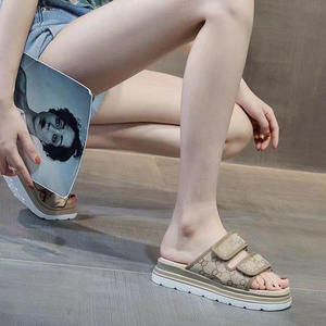 Pantuflas de Plataforma para Mujer a Precio Favorable, Pantuflas Cómodas de Lona Bordada de Diseño para Mujer - Product Image 5