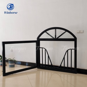 Finestra per Stalla in Acrilico a Lunga Durata con Telaio in Metallo Extra Resistente per una Ventilazione Più Sicura nelle Moderne Scuderie - Product Image 2