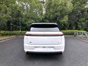 Li Xiang L7 Air 2023 de un solo dueño |   Familia definitiva con autonomía extendida |   Pantalla Enorme, Audio Premium, Interior Impecable - Product Image 3