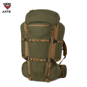 Sacs à dos d'hydratation imperméables personnalisés, sacs à dos de chasse avec cadre en fibre de carbone - Product Image 1