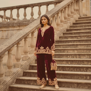 Ensemble Anarkali en velours marron brodé avec pantalon palazzo, tenue traditionnelle indienne et pakistanaise pour mariage, pour femme, toutes saisons - Product Image 1