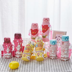 Cute Boys Girls 480ML botella <span class=keywords><strong>de</strong></span> <span class=keywords><strong>agua</strong></span> aislada <span class=keywords><strong>bolsa</strong></span> <span class=keywords><strong>de</strong></span> transporte <span class=keywords><strong>funda</strong></span> impermeable botella <span class=keywords><strong>de</strong></span> <span class=keywords><strong>agua</strong></span> <span class=keywords><strong>bolsa</strong></span> <span class=keywords><strong>con</strong></span> correa ajustable - Product Image 2