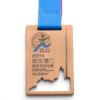 Médaille de football en métal personnalisée en usine avec plaque en émail ou en acrylique