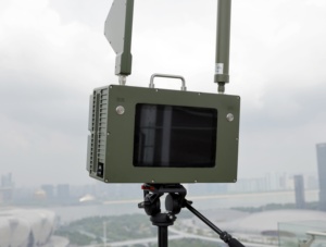 Drone Strike Hệ Thống UAV Detector Và Ức chế Tích Hợp 300-6000Mhz Đầy Đủ Tần Số Hiệu Quả Di Động Đài Phát Thanh Hướng Finder - Product Image 3