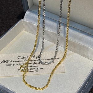 Collar de Plata Pura S999 con Doble Espada y Corazón, Diseño Elegante y Vintage, Estilo Simple y Moderno con Cuentas - Product Image 4