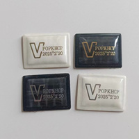 Étiquettes de vêtements tissées écologiques personnalisées avec logo imprimé, découpe laser PVC, sérigraphie sur tissu, dorure pour vêtements