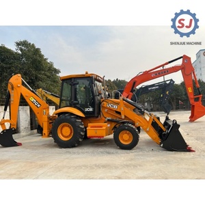 Chargeuse-pelleteuse JCB 3CX 4x4x4 d'occasion haute performance |   Charge nominale de 8 tonnes |   Poids : 7800 kg | Dood Condition en solde - Product Image 1