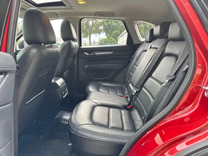 <span class=keywords><strong>Mazda</strong></span> CX-5 <span class=keywords><strong>Grand</strong></span> <span class=keywords><strong>Touring</strong></span> <span class=keywords><strong>2020</strong></span>, Automático, Tracción en las Cuatro Ruedas, Asientos de Cuero, Neumáticos R19, Aleación de Aluminio, Interior Oscuro, Techo Corredizo Panorámico, Volante a la Izquierda - Product Image 6