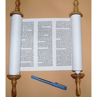 Faites défiler 5 livres de Moïse hébreu Sainte Bible avec Yad Pointer Sefer Torah Prière