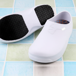 Sensefoot EVA scarpe di sicurezza da cucina impermeabili scarpe da lavoro con elevati standard igienico-sanitari - Product Image 1