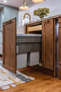 Gabinetes de <span class=keywords><strong>cocina</strong></span> de lujo de diseño clásico personalizado de fábrica CBMmart <span class=keywords><strong>madera</strong></span> maciza con <span class=keywords><strong>encimera</strong></span> de piedra de cuarzo - Product Image 6