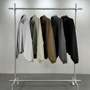 เสื้อฮู้ดดี้ผ้าฟลีซเนื้อหนา 410gsm ซิป YKK ทรงบ็อกซี่แบบครอป พิมพ์ลาย DTG ปักลาย คอตั้ง สั่งทำได้ - Product Image 1