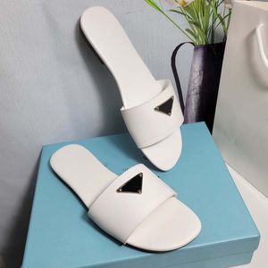 Sandales personnalisées pour femmes en cuir PU, design de créateur, haute qualité, tongs de plage, été, décontractées, légères, respirantes, tendance mode - Product Image 1