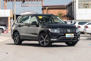 Volkswagen <span class=keywords><strong>Tiguan</strong></span> L 2.0T 2019, SUV Mediano-Grande Automático de 4 Puertas y 5 Asientos, Chasis Alto, Disponible en Fábrica - Product Image 3