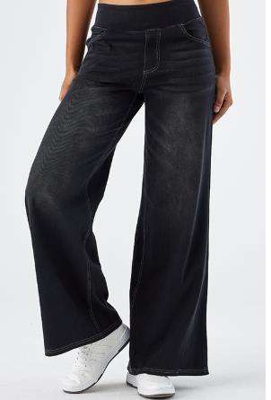 สีเทาเข้ม