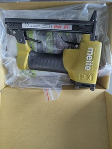 <strong>Air</strong> <strong>Stapler</strong> (Metal) for DIY Woodworking &amp; Packaging 10-22mm Nail Capacity - Product Image 3