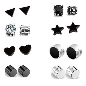 Boucles d'oreilles à clipser géométriques en alliage de zinc noir et blanc, clous en forme de cœur, étoile et triangle pour femmes, bijoux à la mode, cadeau - Product Image 1