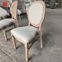 Chaises de salle à manger en plastique blanc, empilables, en résine durable, avec dossier en forme de cœur, pour banquets de mariage et traiteurs