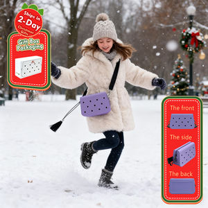 Logo personnalisé EVA Mini sac fourre-tout écologique Sac à main perforé léger et étanche pour étudiants Voyage <span class=keywords><strong>Travail</strong></span> Cadeau Sac de Noël - Product Image 1