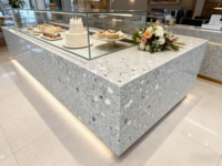 Revêtement de sol en terrazzo poli moderne et personnalisé de qualité supérieure, dalles de terrazzo pour projets d'ingénierie hôtelière, pierre artificielle